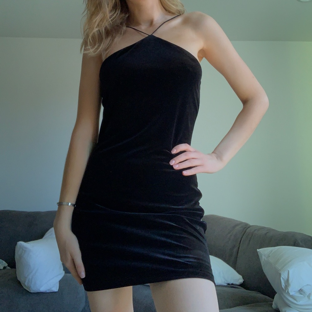 😻BLACK VELVET DRESS. BRAND NEW
